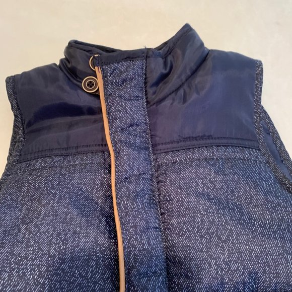 Boys Rock Navy Puffer Vest Size 3T - Picture 2 of 16
